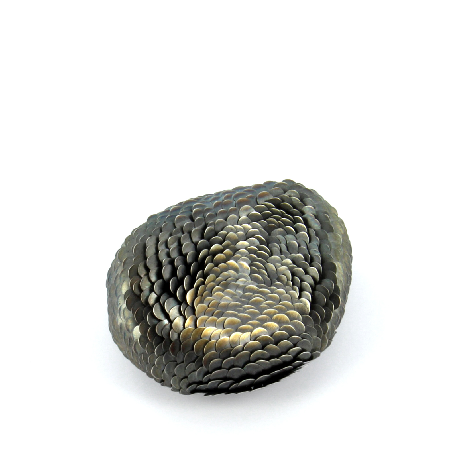 EH-broche-brooch-amaru-argent02 EA - présentation